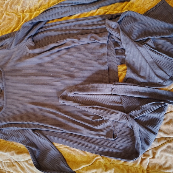 Gray Ribbed Lounge Set - Picture 3 of 3